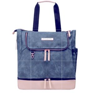 NWOT Petunia Pickle Bottom Pivot Diaper Backpack Blue & Blush